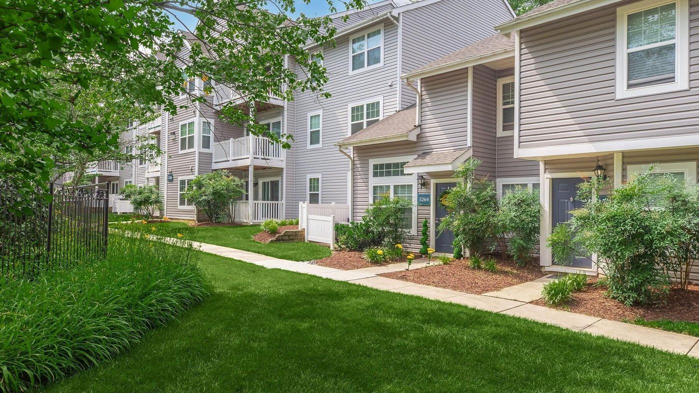 Poplar Glen &mdash; Structural Analysis & Review
